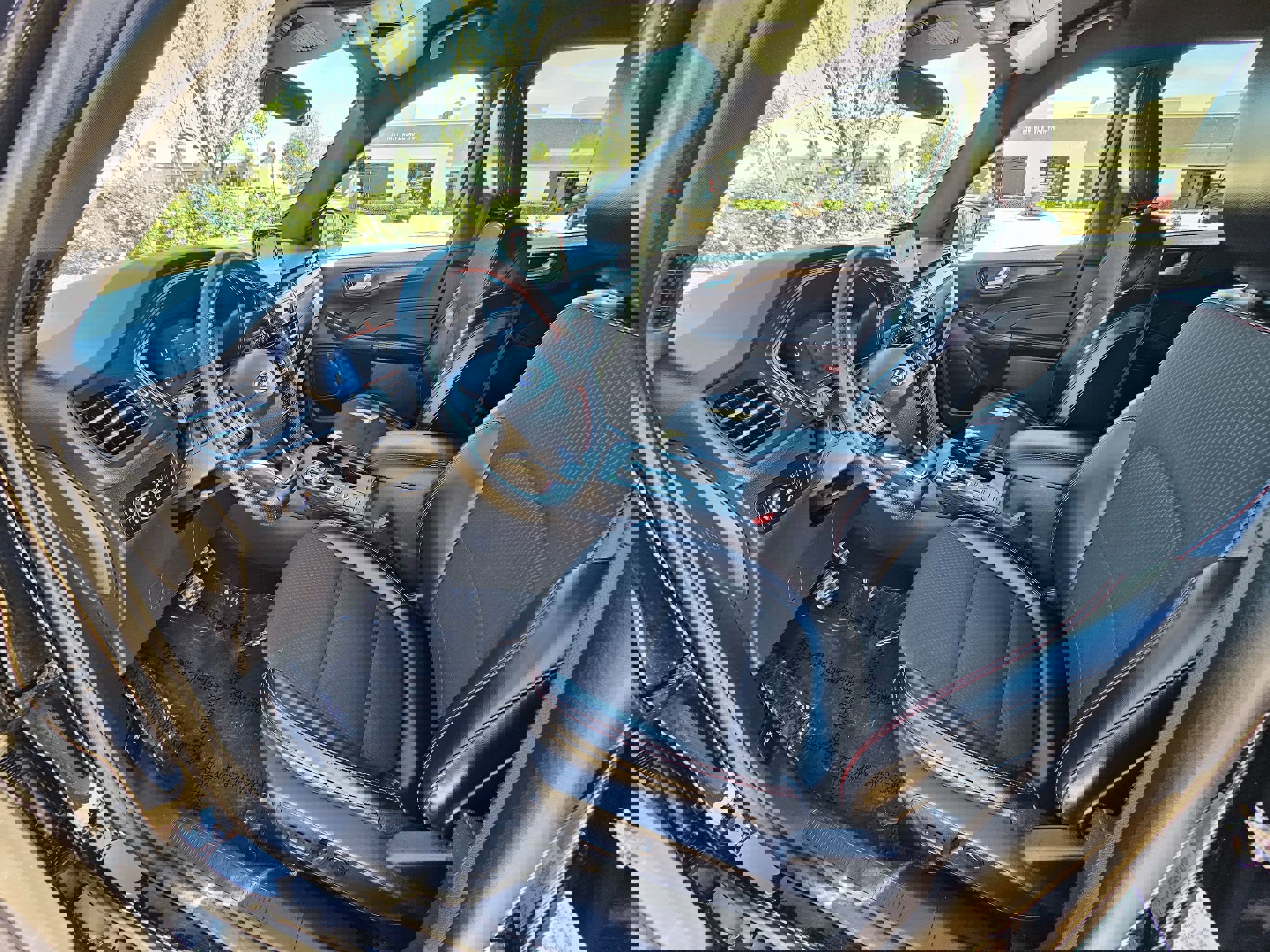 Used 2024 Ford Escape ST-Line image 16