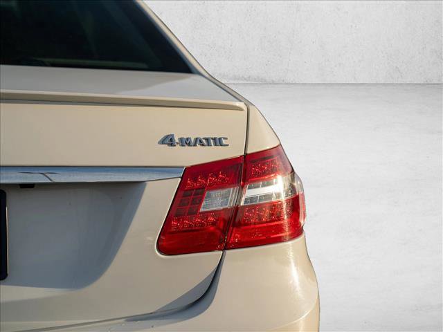 Used 2013 Mercedes-Benz E 550 4MATIC Sedan image 11