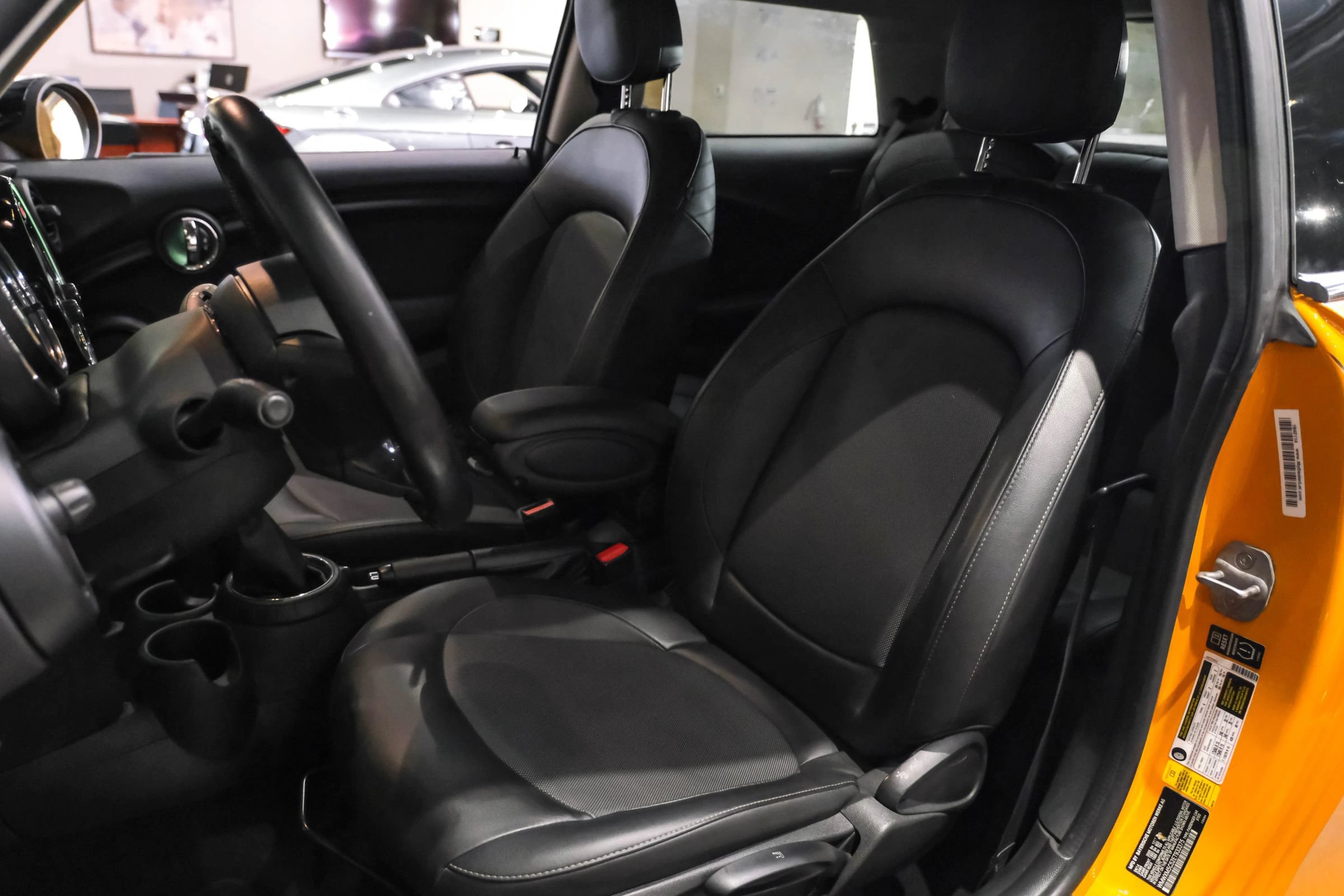 Used 2014 MINI Cooper 2-Door Hardtop FWD image 27