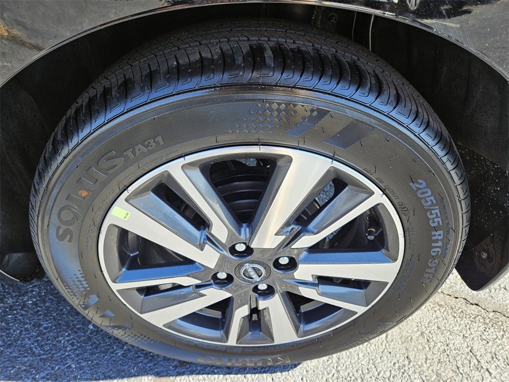 New 2025 Nissan Versa S w/ Trunk Package image 8