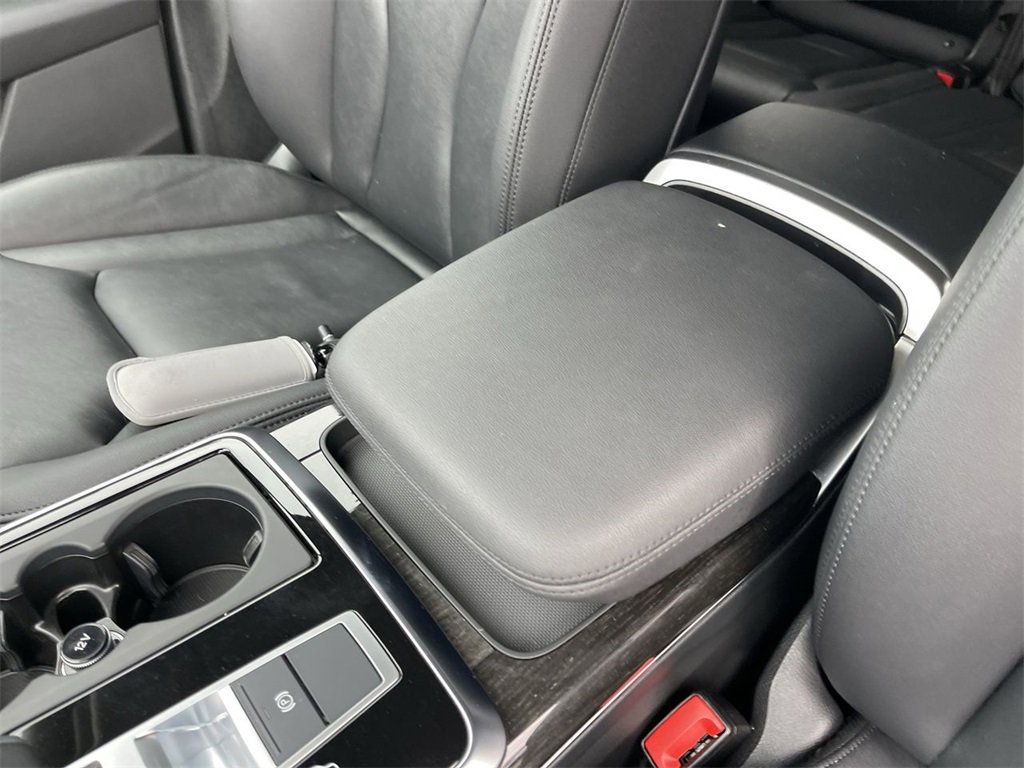 Used 2023 Audi Q7 3.0T Premium image 21
