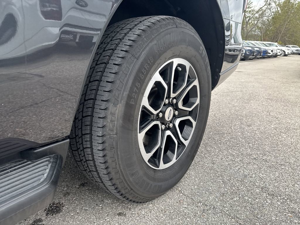 Used 2024 Ford Expedition XLT image 13
