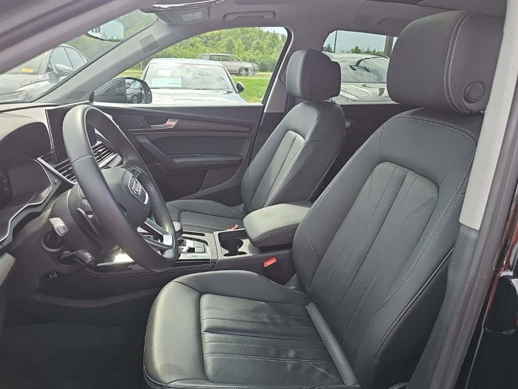 Certified 2024 Audi Q5 2.0T Premium Plus AWD/4WD image 3
