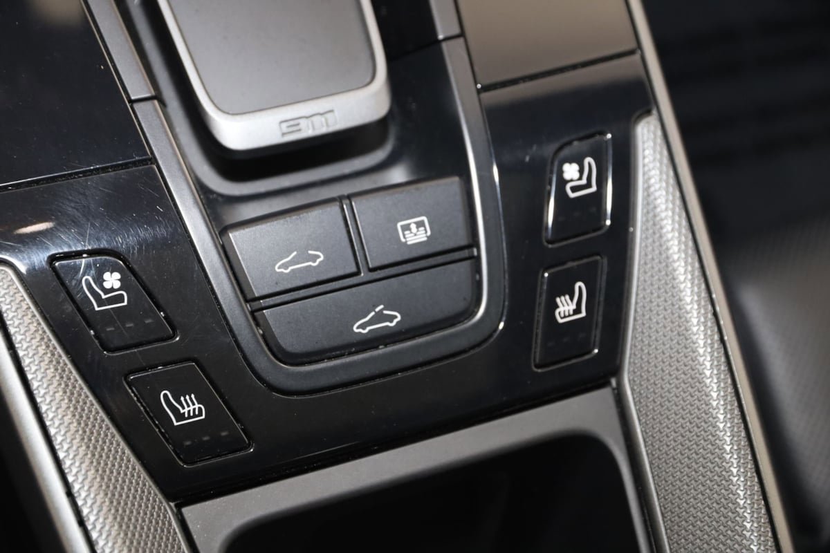 Used 2021 Porsche 911 Carrera S w/ Sport Package RWD image 42
