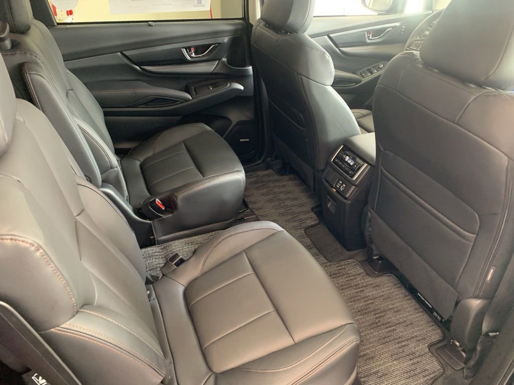 New 2026 Subaru Ascent Limited Bronze image 17