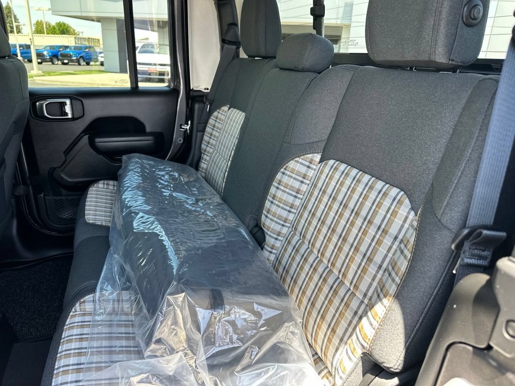New 2026 Jeep Gladiator Mojave AWD/4WD image 16