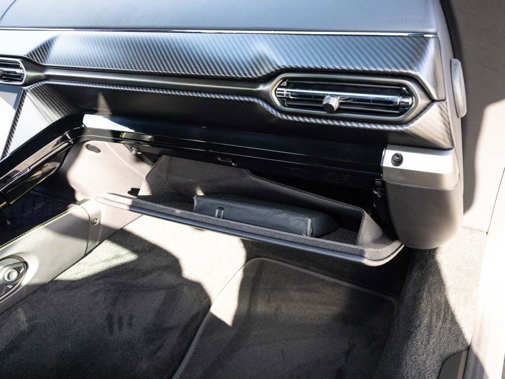 New 2026 Aston Martin V8 Vantage S image 56