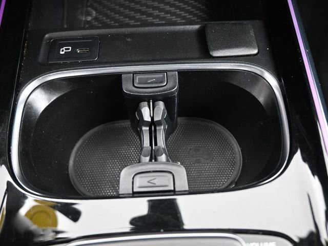 Used 2021 Mercedes-Benz GLB 250 image 6