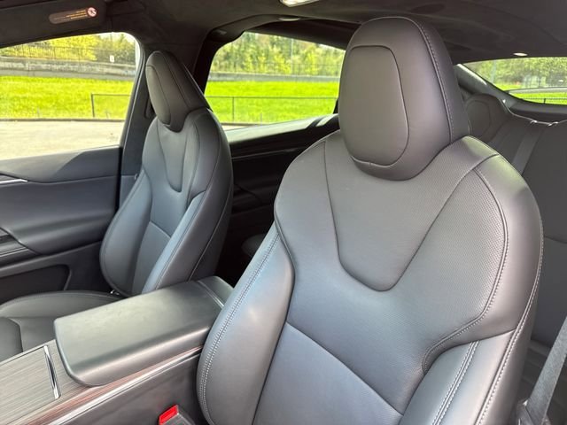 Used 2024 Tesla Model X AWD/4WD image 39