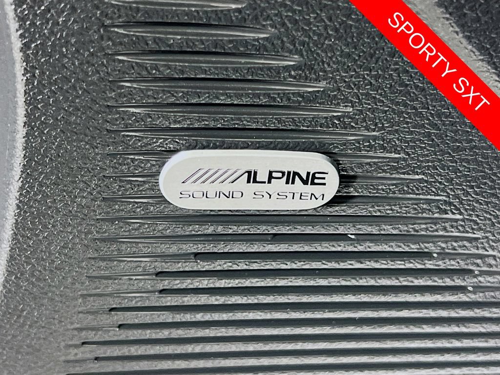 Used 2019 Dodge Challenger SXT RWD image 19