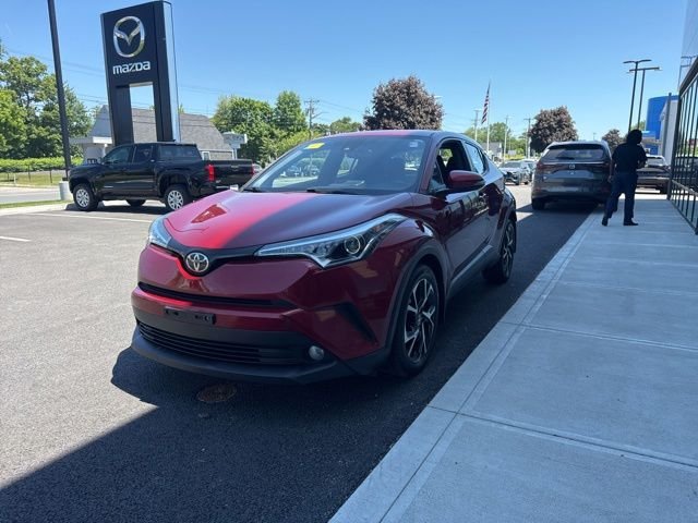 Used 2018 Toyota C-HR XLE FWD image 6