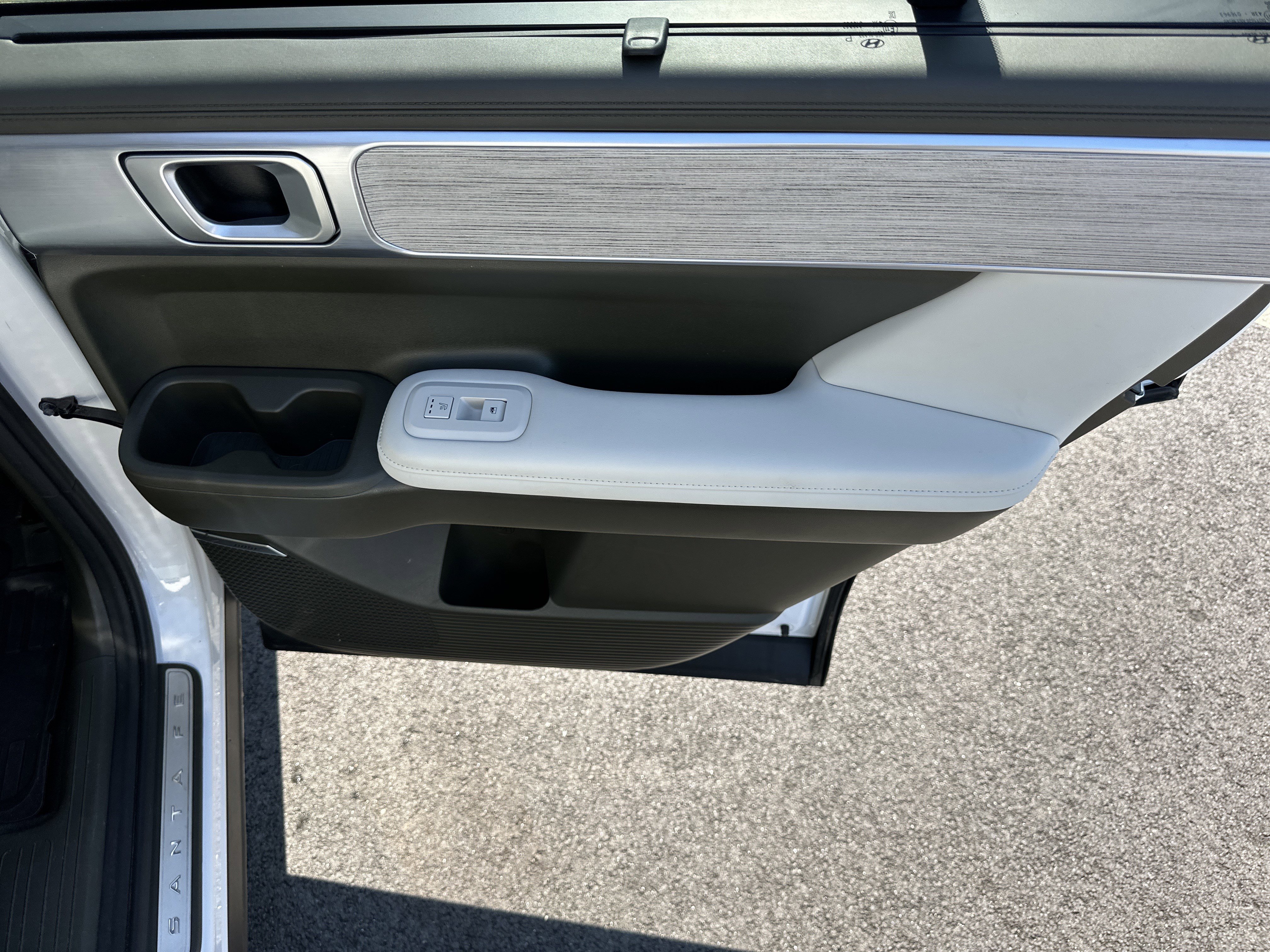 Used 2025 Hyundai Santa Fe Calligraphy image 17
