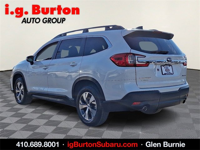 Used 2025 Subaru Ascent Premium image 4