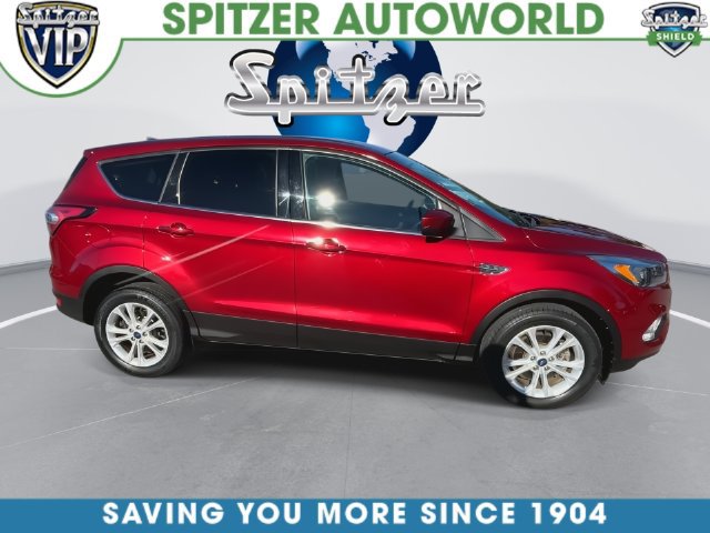 Used 2017 Ford Escape SE w/ SE Cold Weather Package AWD/4WD image 16