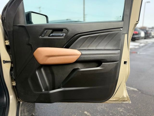 Used 2023 GMC Canyon AT4 w/ AT4 Premium Package image 18