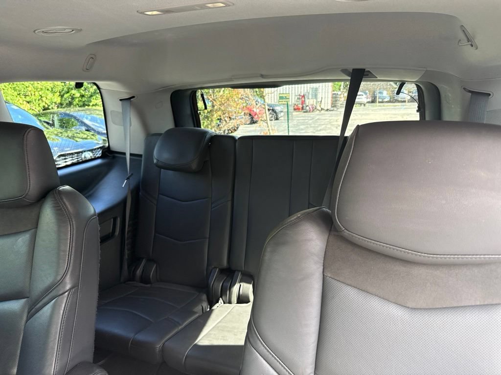 Used 2020 Cadillac Escalade Premium Luxury AWD/4WD image 14