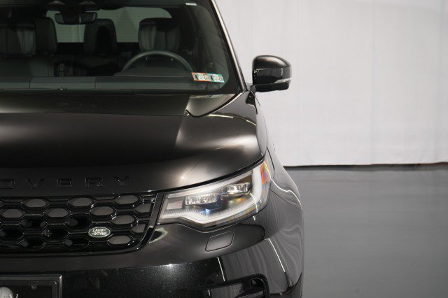 Used 2024 Land Rover Discovery Dynamic SE AWD/4WD image 6