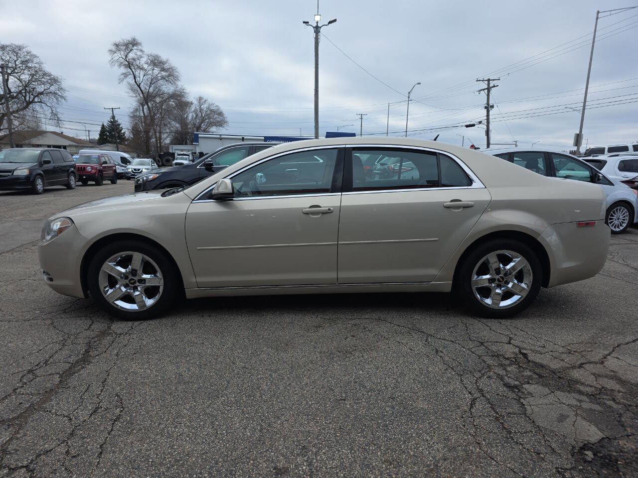 Used 2010 Chevrolet Malibu LT w/ Power Convenience Package image 3