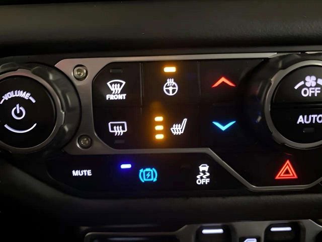 Used 2025 Jeep Wrangler Unlimited Sahara w/ Safety Group image 51