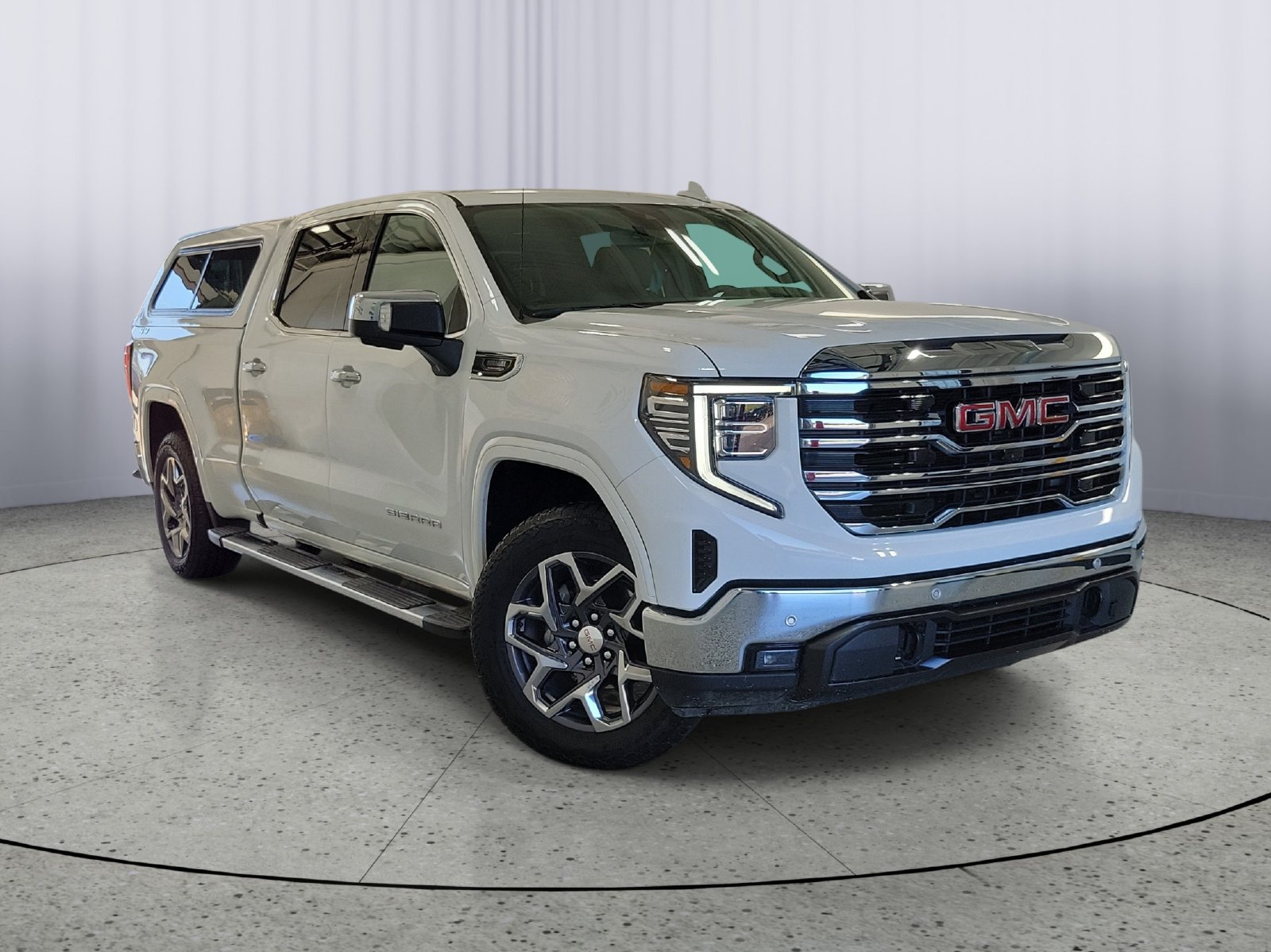 Used 2025 GMC Sierra 1500 SLT w/ SLT Premium Plus Package