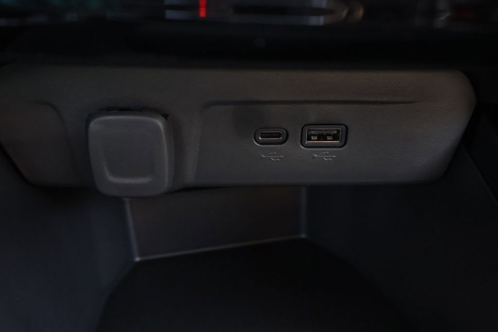 New 2026 Chevrolet Trax LT w/ LT Convenience Package FWD image 30