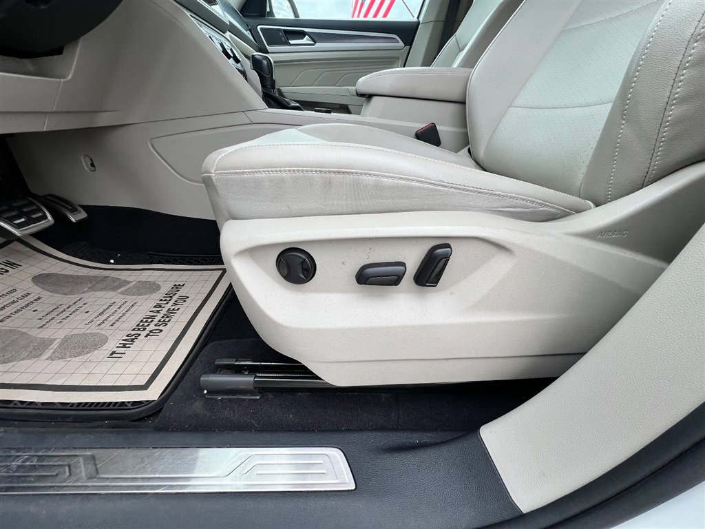 Used 2021 Volkswagen Atlas SE image 15