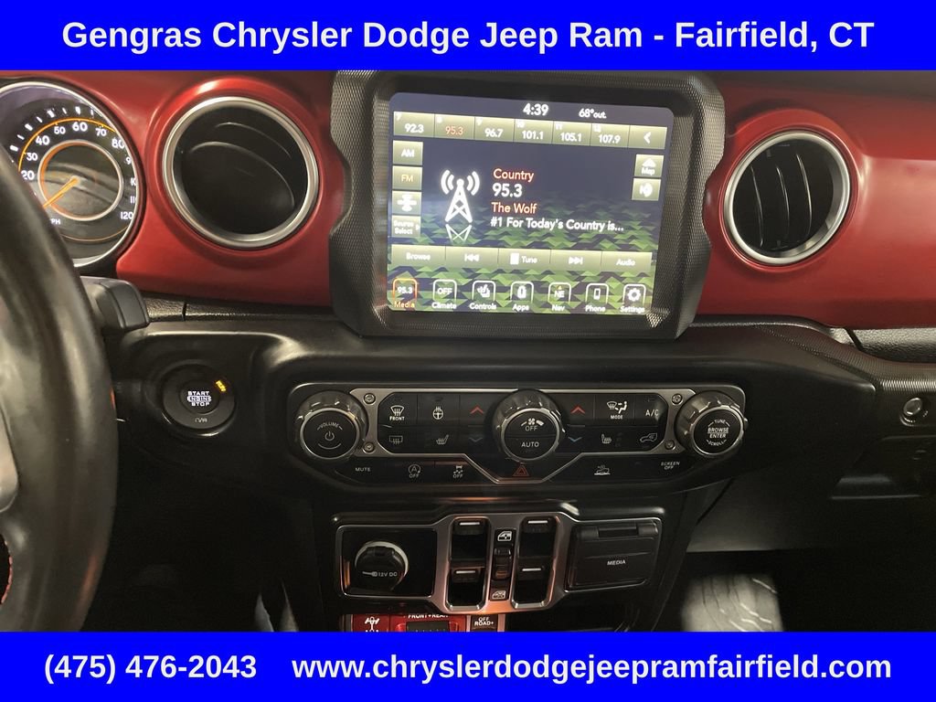 Used 2023 Jeep Wrangler Unlimited Rubicon w/ Cold Weather Group AWD/4WD image 35