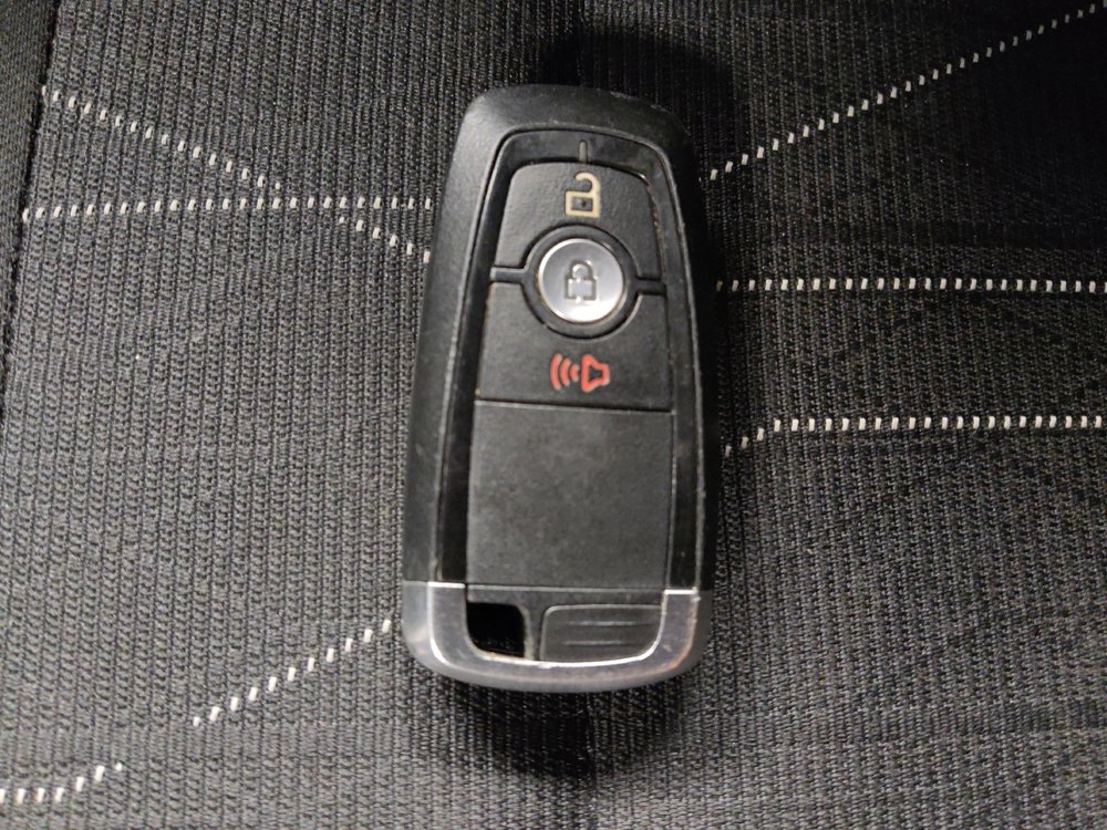 Used 2019 Ford EcoSport SE w/ SE Convenience Package image 32