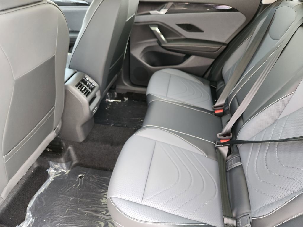New 2026 Volkswagen Tiguan SE AWD/4WD image 19