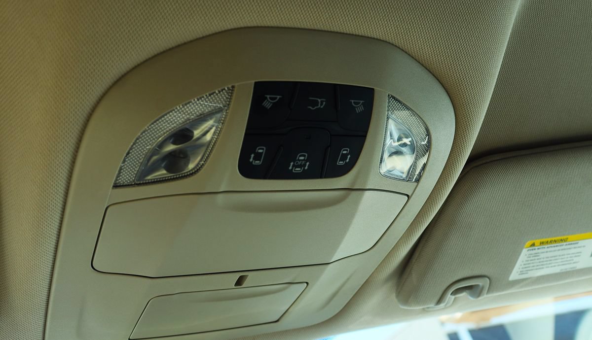 Used 2024 Chrysler Pacifica Touring-L FWD image 64