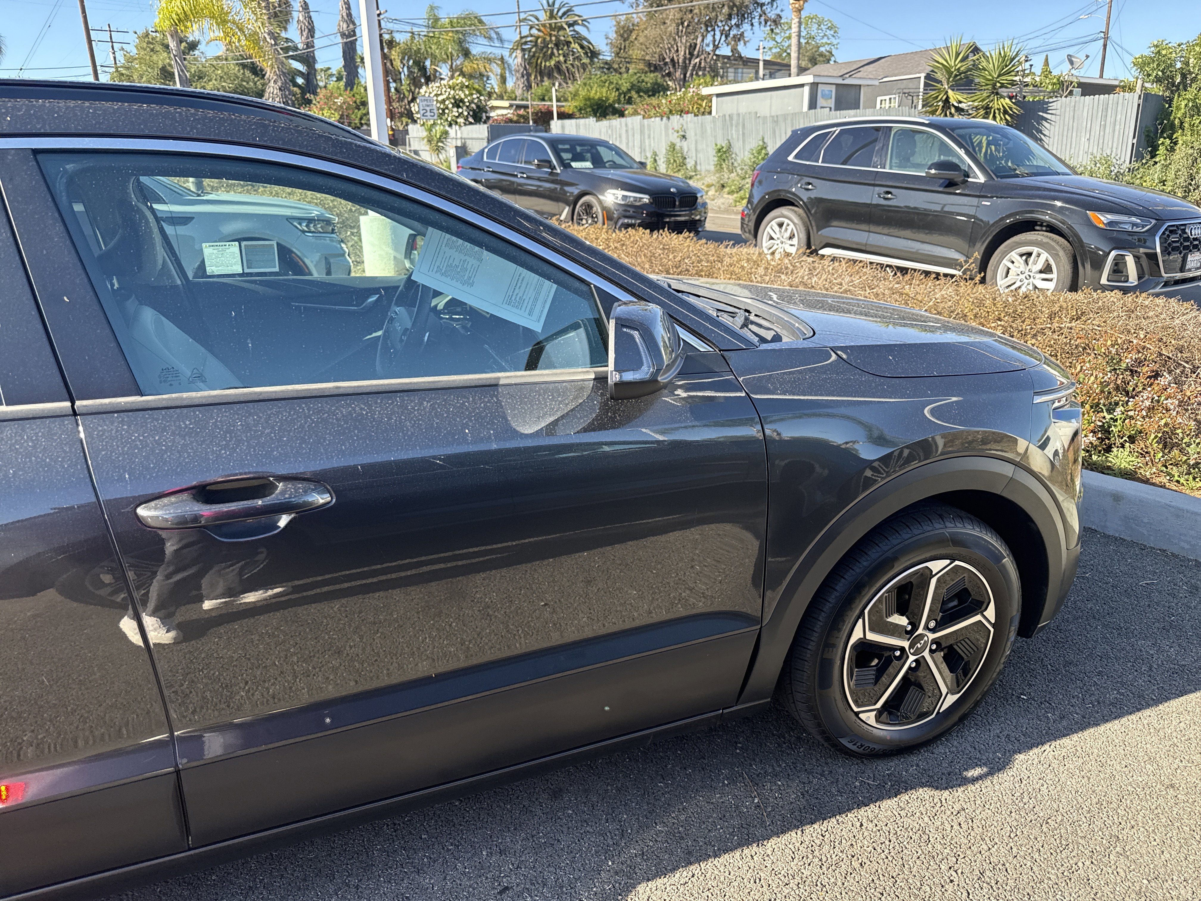 Used 2023 Kia Niro EX image 8