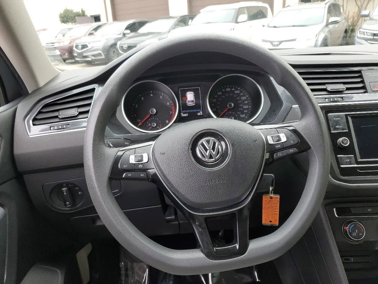 Used 2019 Volkswagen Tiguan S image 30