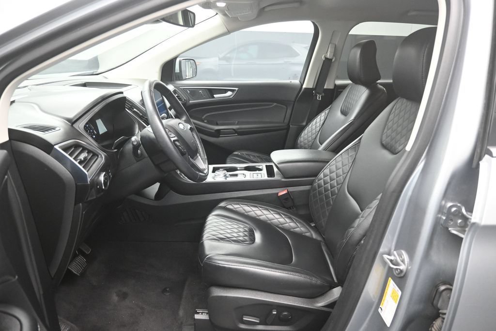 Certified 2024 Ford Edge Titanium AWD/4WD image 18