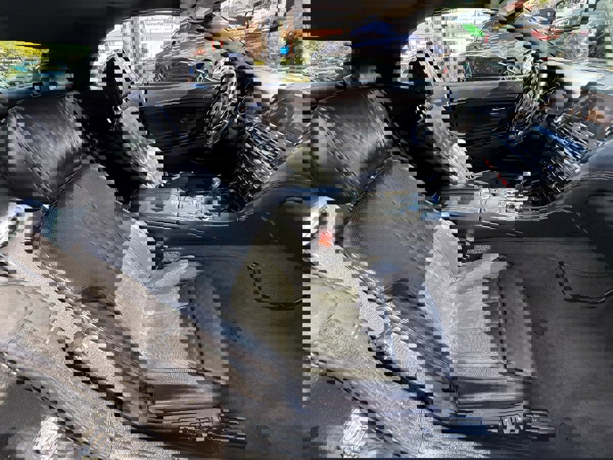 Used 2017 BMW 650i Convertible RWD image 17