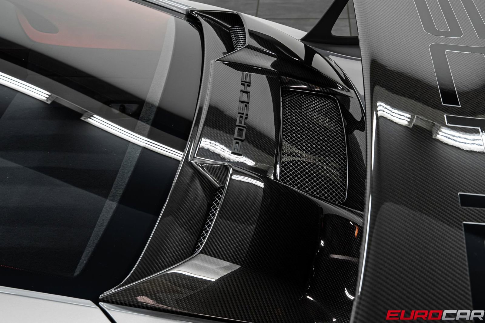 Used 2018 Porsche 911 GT2 RS image 25