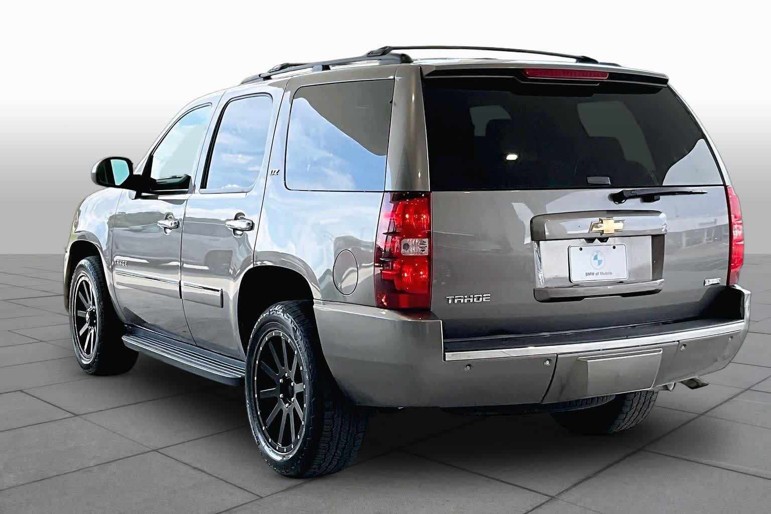 Used 2011 Chevrolet Tahoe LTZ AWD/4WD image 11