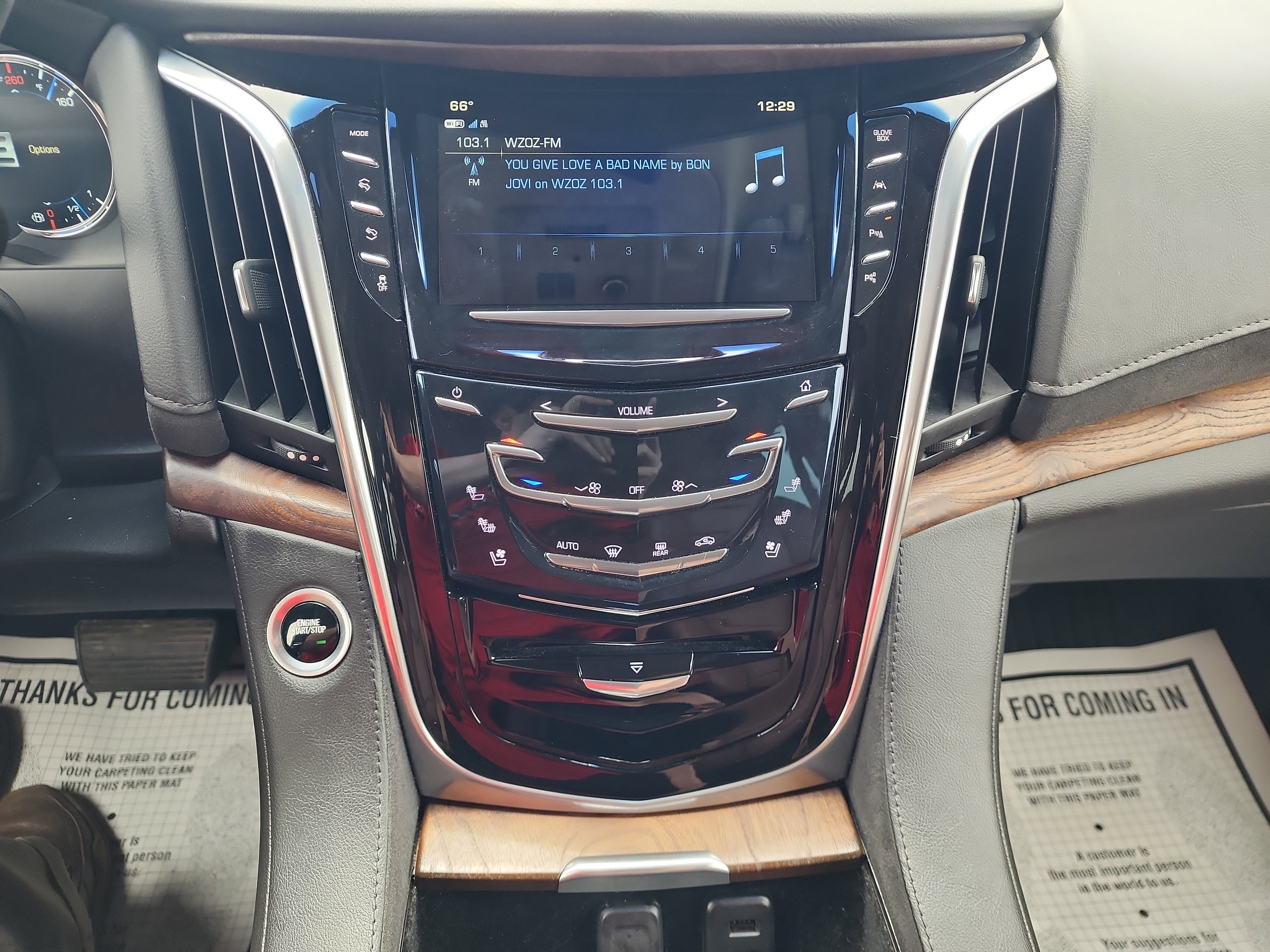 Certified 2020 Cadillac Escalade Premium Luxury w/ LPO, Radiant Package AWD/4WD image 15
