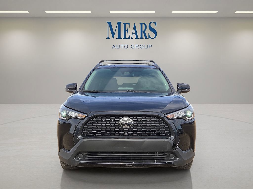 Used 2023 Toyota Corolla Cross LE image 9