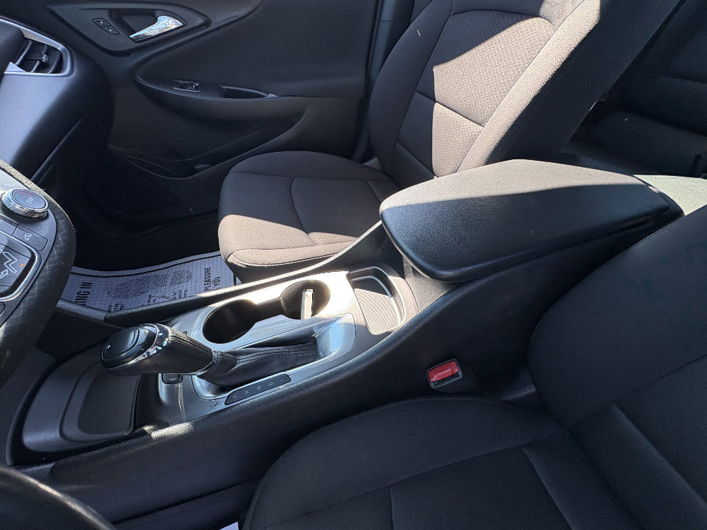 Used 2020 Chevrolet Malibu RS image 34