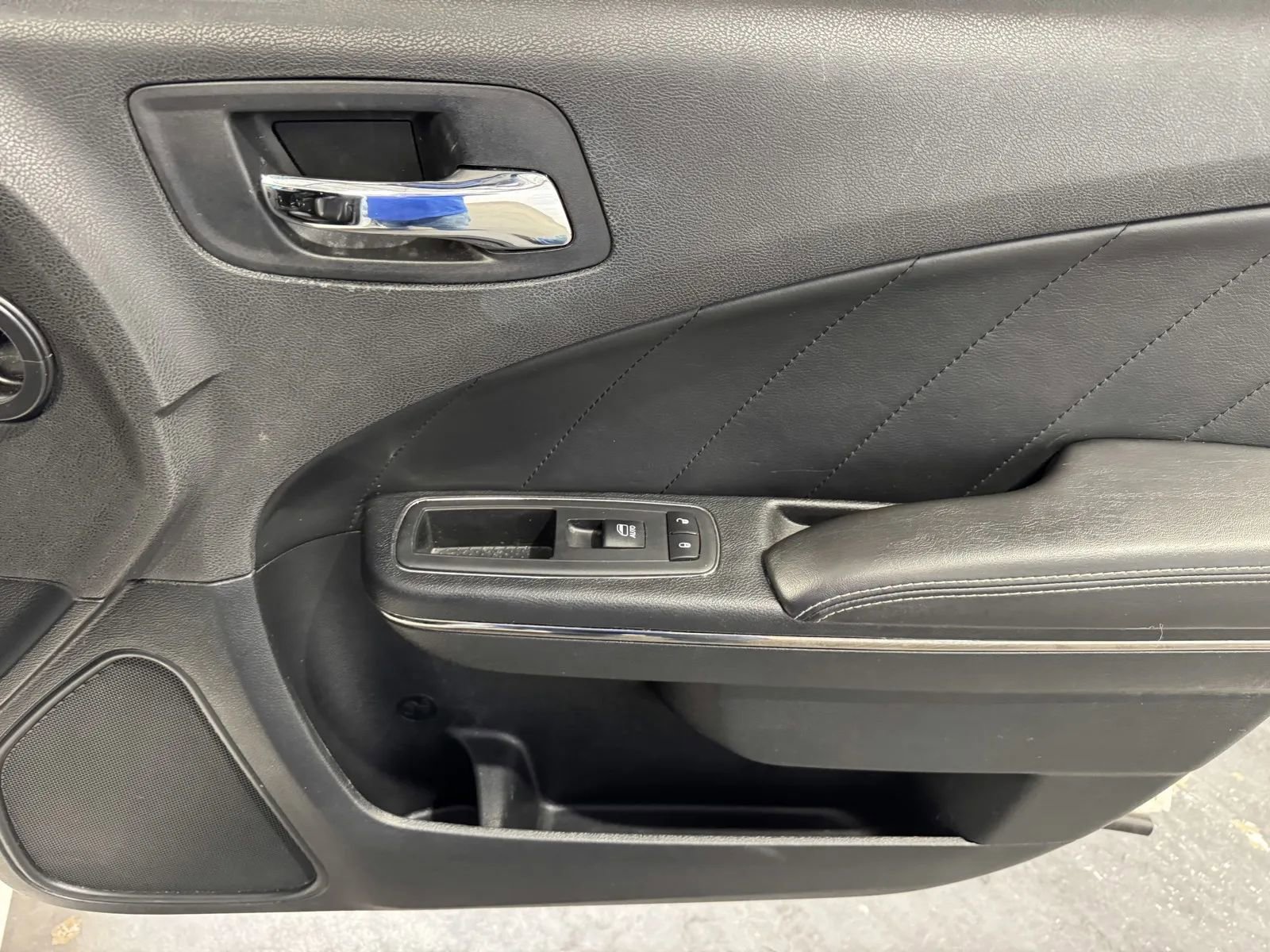 Used 2018 Dodge Charger SRT Hellcat RWD image 7