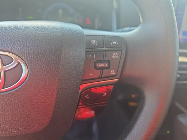 Used 2025 Toyota Camry LE FWD image 18