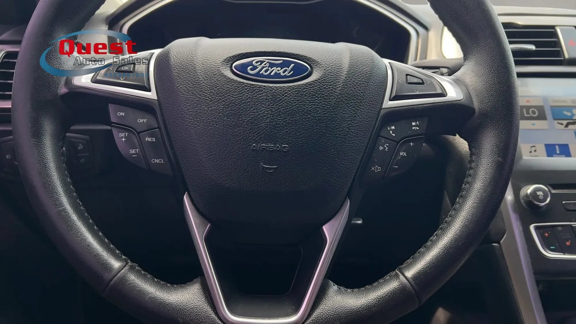 Used 2017 Ford Fusion Energi SE FWD image 25