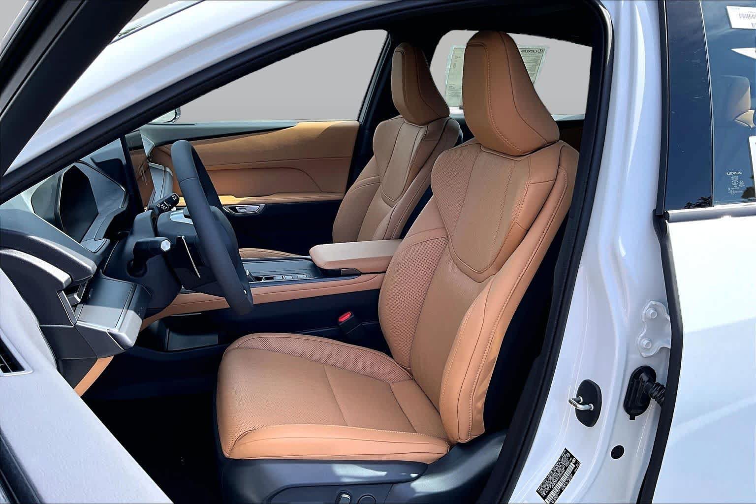 New 2026 Lexus ES 350e FWD image 18
