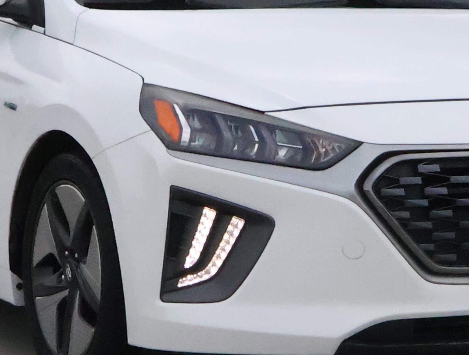 Used 2020 Hyundai Ioniq SEL FWD image 7