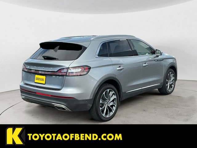 Used 2023 Lincoln Nautilus Reserve image 5