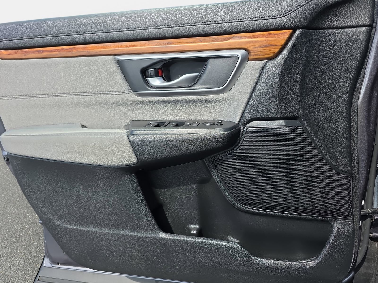 Used 2020 Honda CR-V EX image 26