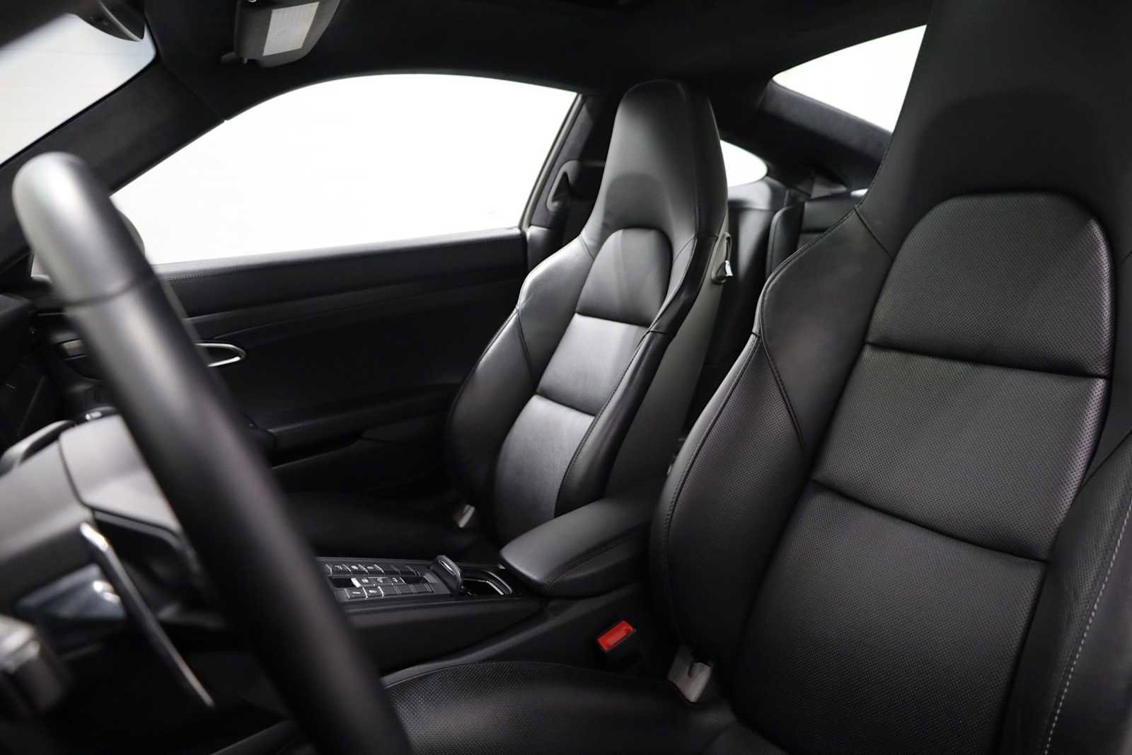 Used 2019 Porsche 911 Carrera GTS image 5