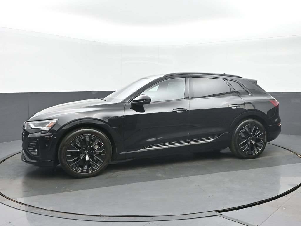 Used 2024 Audi Q8 e-tron Prestige w/ Prestige Package AWD/4WD image 6