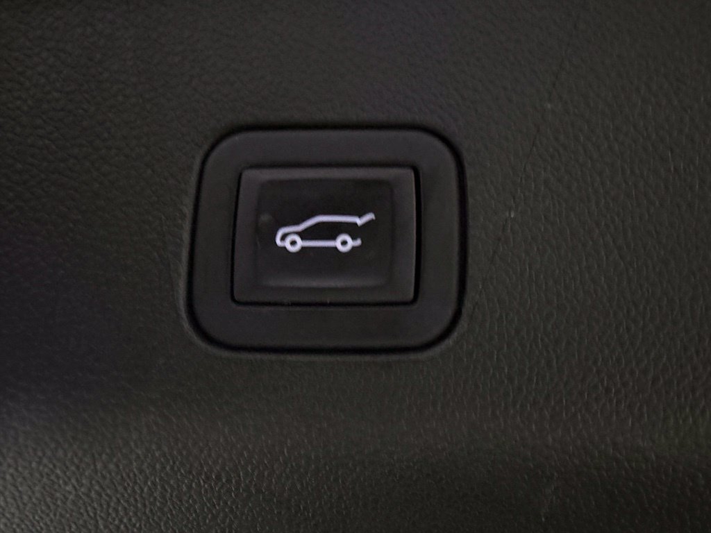 Used 2025 Chevrolet Tahoe LT AWD/4WD image 21