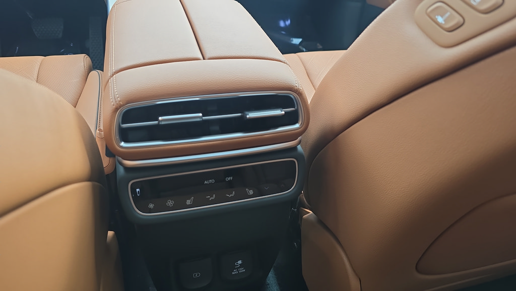New 2026 Genesis GV80 2.5T Prestige AWD/4WD image 11